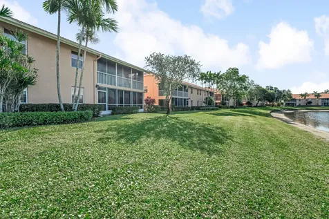 9817 Seacrest Circle Boynton Beach FL 33437