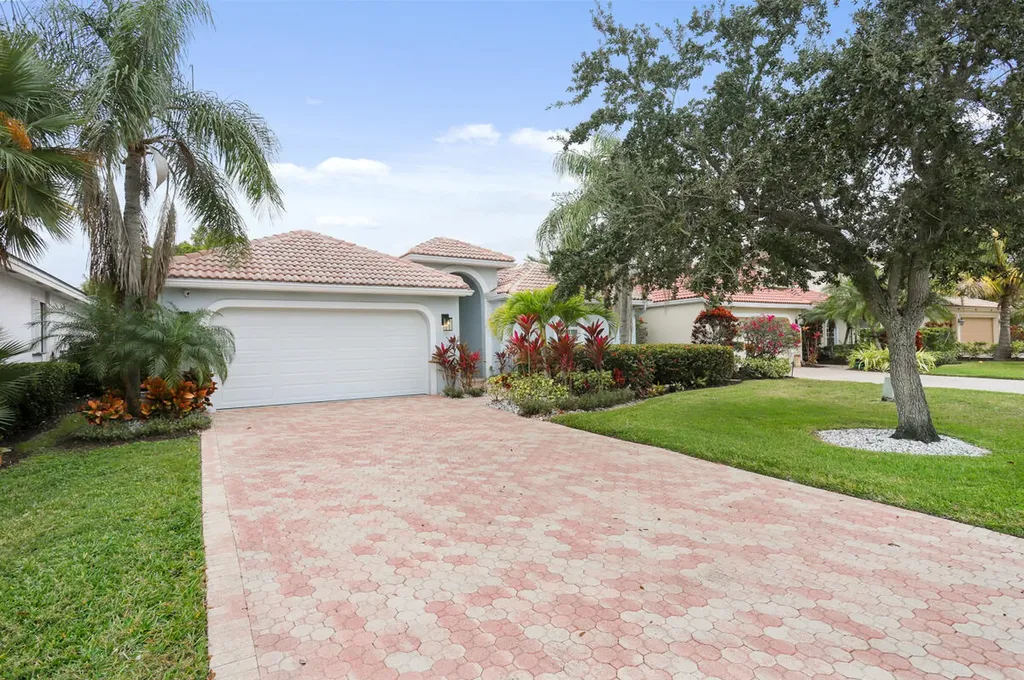 8231 Bob O Link Drive West Palm Beach FL 33412