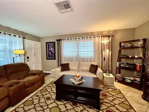 160 Ne 8th Avenue Hallandale Beach FL 33009