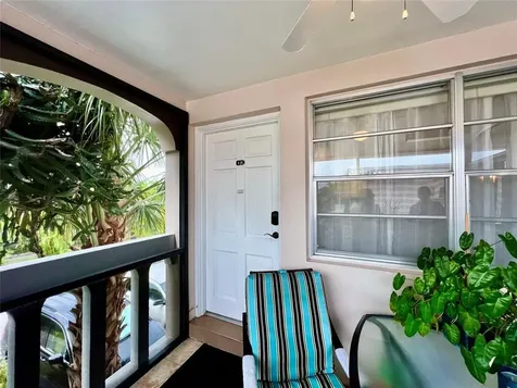 160 Ne 8th Avenue Hallandale Beach FL 33009