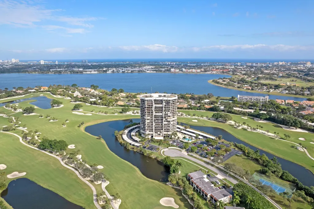 1900 Consulate Place West Palm Beach FL 33401