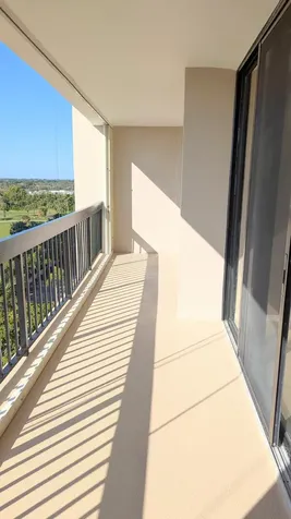 2425 Presidential 805 Way West Palm Beach FL 33401