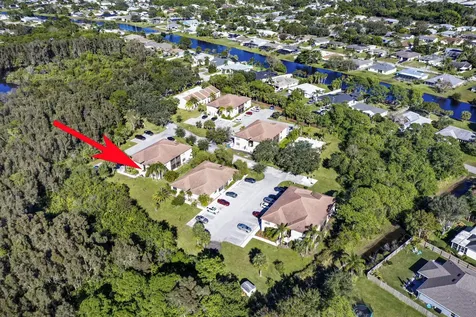 2432 Se Garden Terrace Port Saint Lucie FL 34952