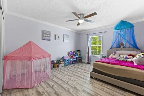 6627 Rainwood Cove Lane Lake Worth FL 33463