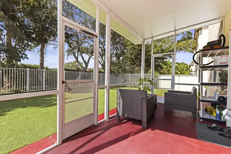 6627 Rainwood Cove Lane Lake Worth FL 33463