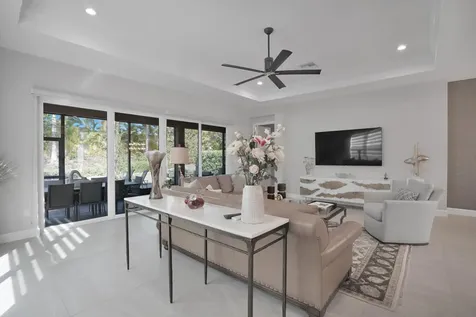 9571 Portugese Pine Grove Boynton Beach FL 33473