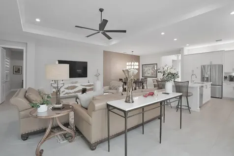 9571 Portugese Pine Grove Boynton Beach FL 33473