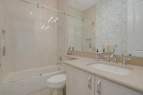 9571 Portugese Pine Grove Boynton Beach FL 33473