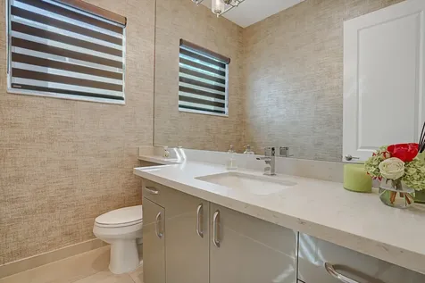 9571 Portugese Pine Grove Boynton Beach FL 33473