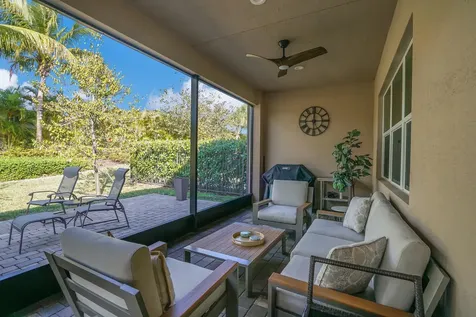 9571 Portugese Pine Grove Boynton Beach FL 33473