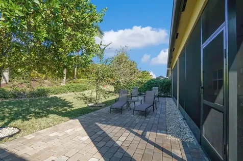 9571 Portugese Pine Grove Boynton Beach FL 33473