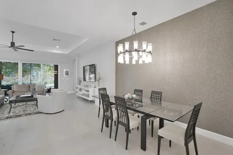 9571 Portugese Pine Grove Boynton Beach FL 33473