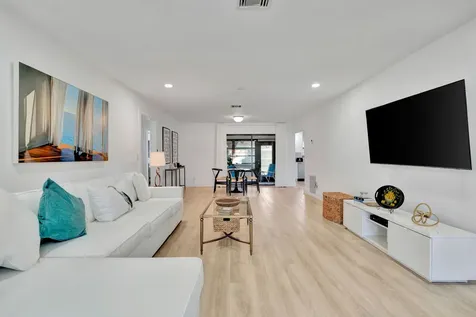 4260 Pear Tree Circle Boynton Beach FL 33436
