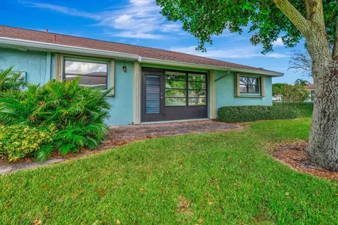 4260 Pear Tree Circle Boynton Beach FL 33436
