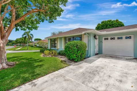 4260 Pear Tree Circle Boynton Beach FL 33436