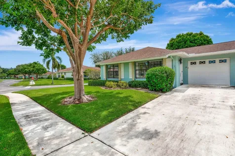 4260 Pear Tree Circle Boynton Beach FL 33436