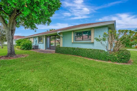 4260 Pear Tree Circle Boynton Beach FL 33436