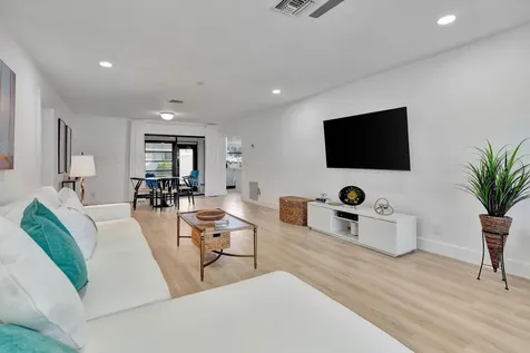 4260 Pear Tree Circle Boynton Beach FL 33436