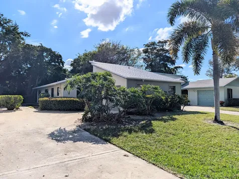 2454 Nw 9th Street Delray Beach FL 33445