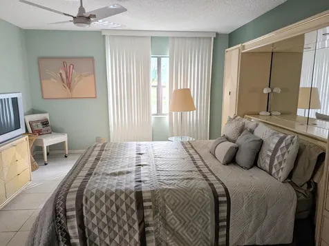 2454 Nw 9th Street Delray Beach FL 33445