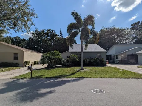 2454 Nw 9th Street Delray Beach FL 33445