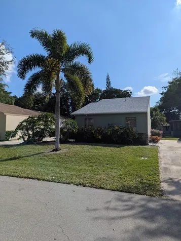 2454 Nw 9th Street Delray Beach FL 33445