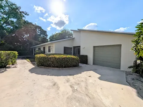 2454 Nw 9th Street Delray Beach FL 33445