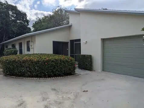 2454 Nw 9th Street Delray Beach FL 33445