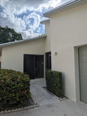 2454 Nw 9th Street Delray Beach FL 33445