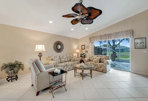 8014 Duomo Circle Boynton Beach FL 33472