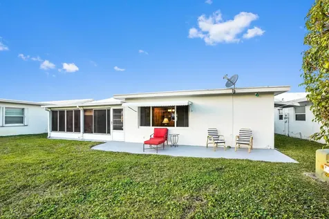2088 Sw 14th Avenue Boynton Beach FL 33426
