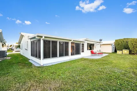 2088 Sw 14th Avenue Boynton Beach FL 33426