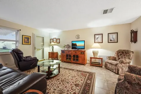 2088 Sw 14th Avenue Boynton Beach FL 33426
