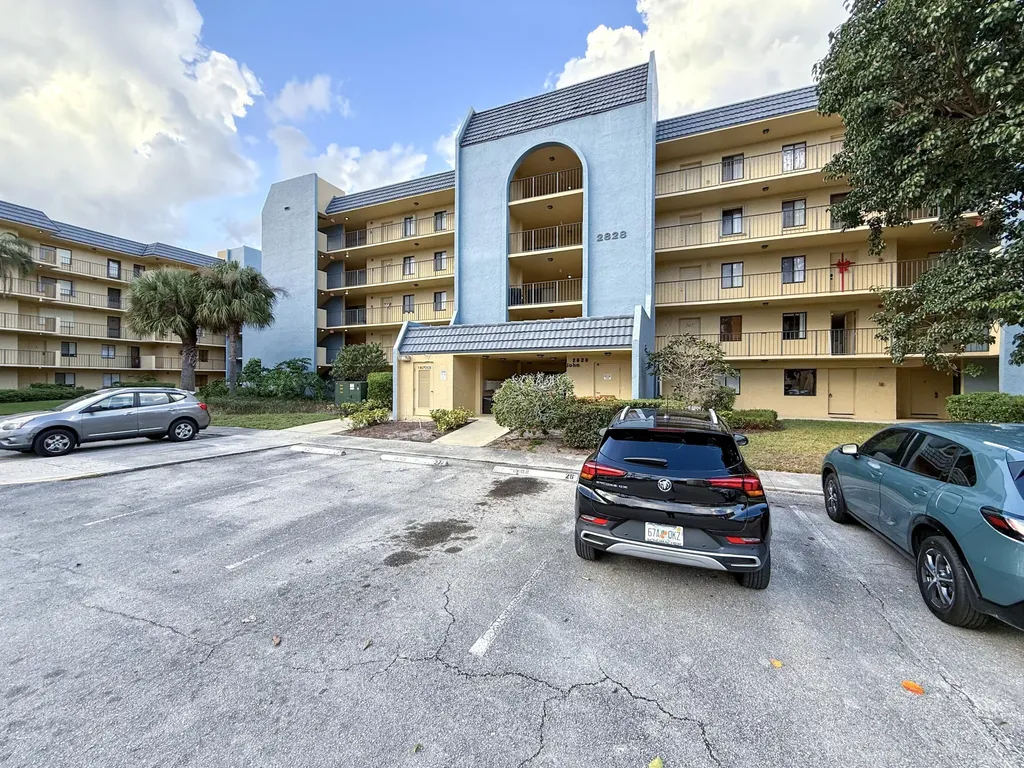 2828 Tennis Club Drive West Palm Beach FL 33417