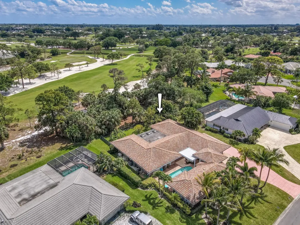 413 N Country Club Drive Atlantis FL 33462