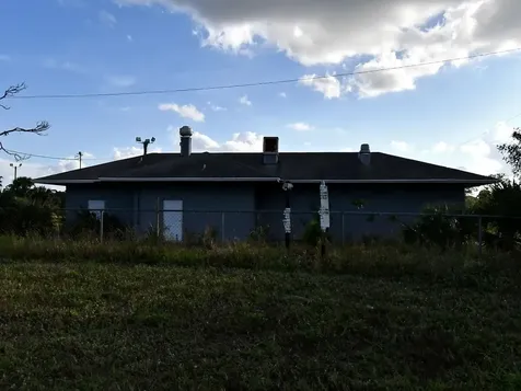 2525 Center Road Fort Pierce FL 34946