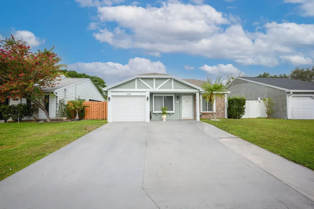 22829 N Sandalfoot Boulevard Boca Raton FL 33428