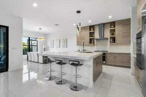 8263 Oceanus Drive Boca Raton FL 33496