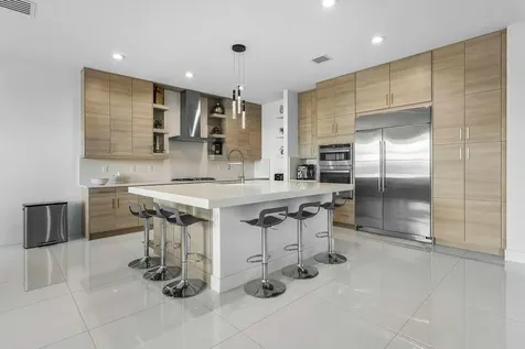 8263 Oceanus Drive Boca Raton FL 33496