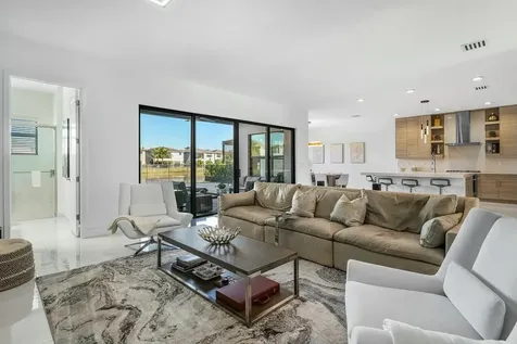 8263 Oceanus Drive Boca Raton FL 33496
