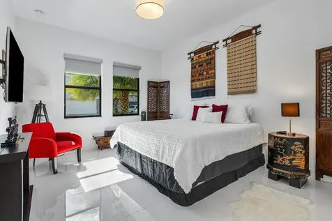 8263 Oceanus Drive Boca Raton FL 33496