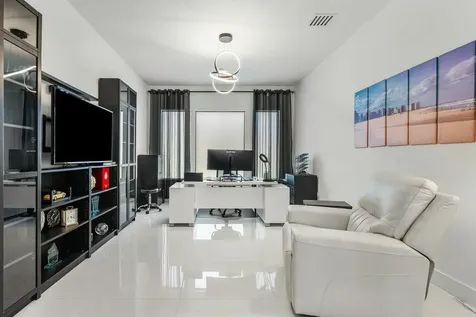 8263 Oceanus Drive Boca Raton FL 33496