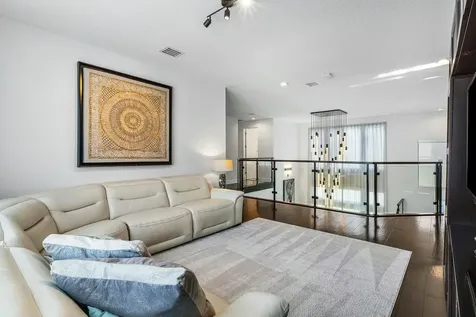 8263 Oceanus Drive Boca Raton FL 33496