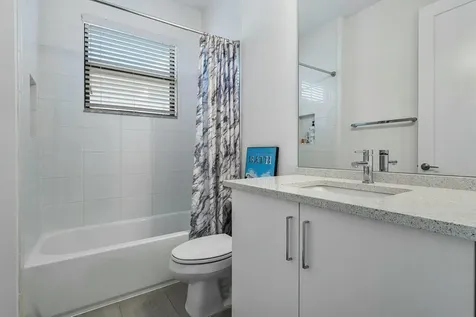 8263 Oceanus Drive Boca Raton FL 33496