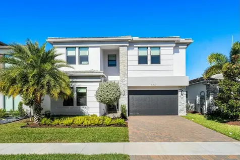 8263 Oceanus Drive Boca Raton FL 33496
