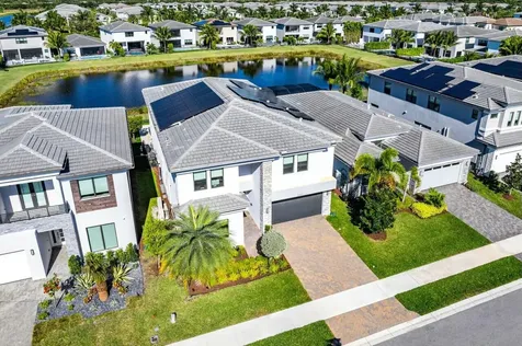 8263 Oceanus Drive Boca Raton FL 33496