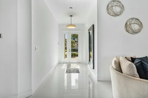 8263 Oceanus Drive Boca Raton FL 33496