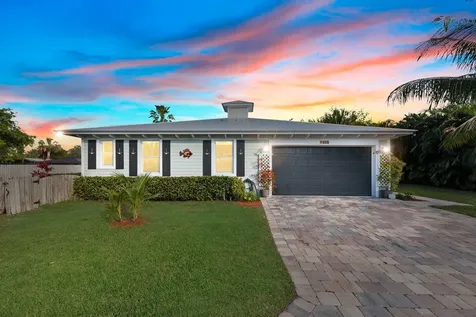 1305 Se Sea Oat Lane Stuart FL 34996