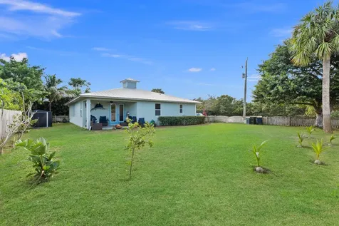 1305 Se Sea Oat Lane Stuart FL 34996