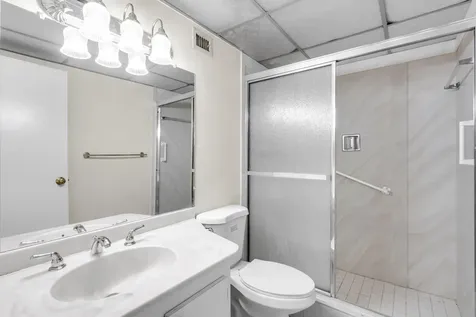 5900 Nw 44th Street Lauderhill FL 33319